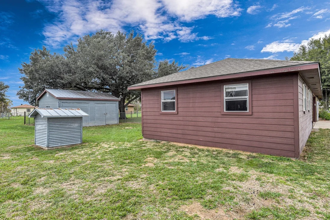 Photo of 1181 Schmidt Road