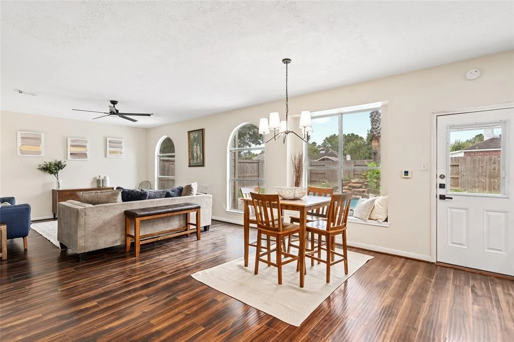 Photo of 20235 Black Canyon Drive