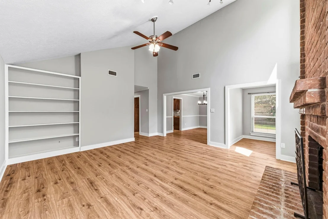 Photo of 1410 Park Wind Drive
