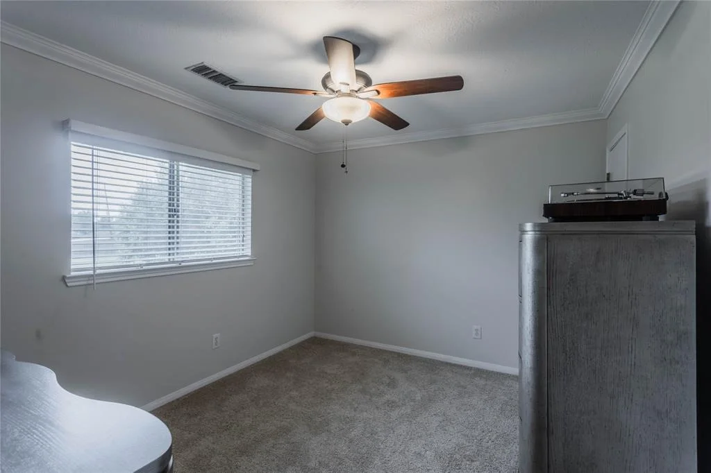Photo of 6918 River Road