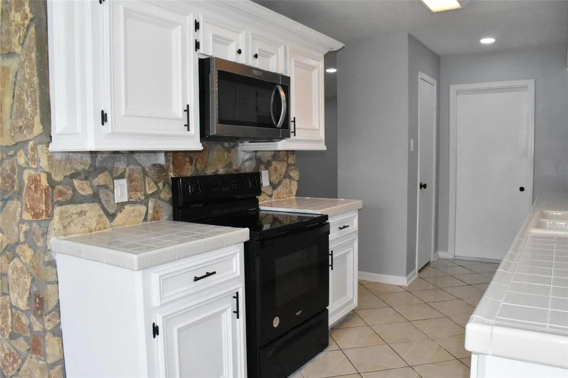 Photo of 1347 Somercotes Lane