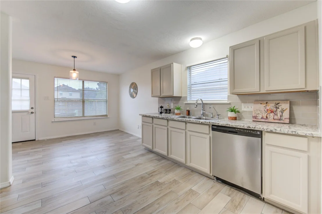 Photo of 9926 Myrtle Field Lane