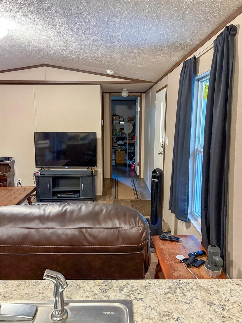 Photo of 1161 Hidden Oaks Drive