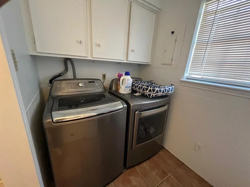 Photo of 9149 Oak Arbor Drive