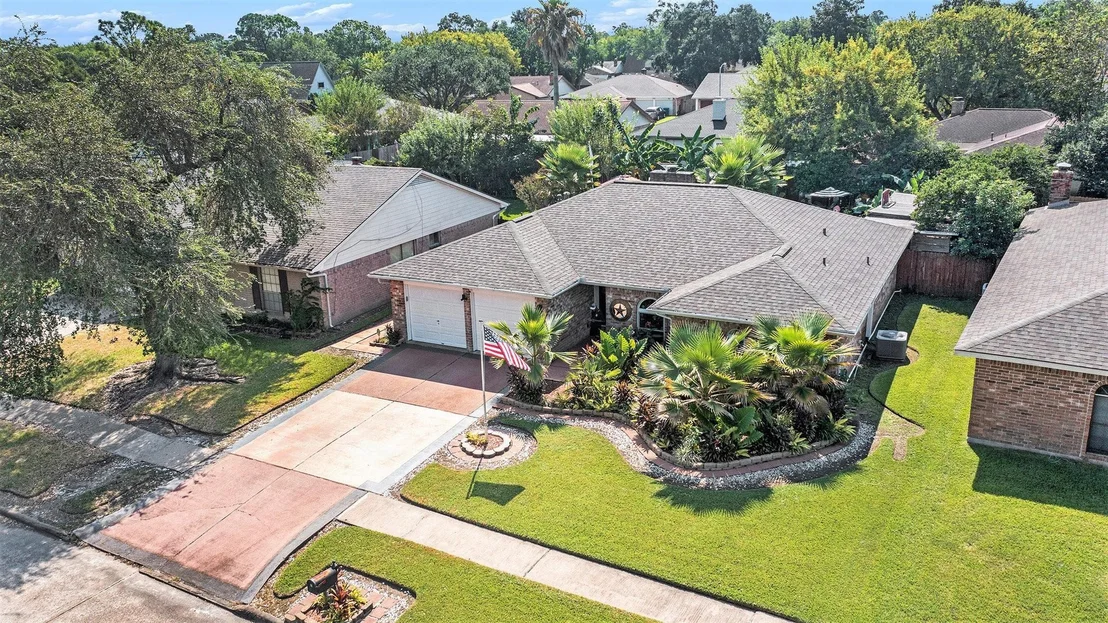 Photo of 830 Seamaster Drive