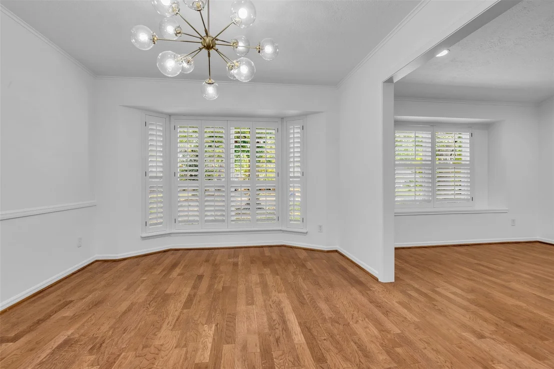 Photo of 947 Thornton Road