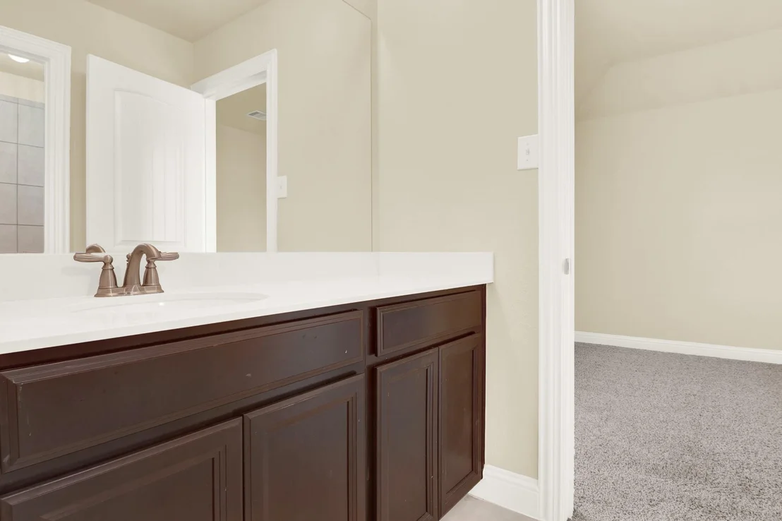 Photo of 9039 Charncross Lane
