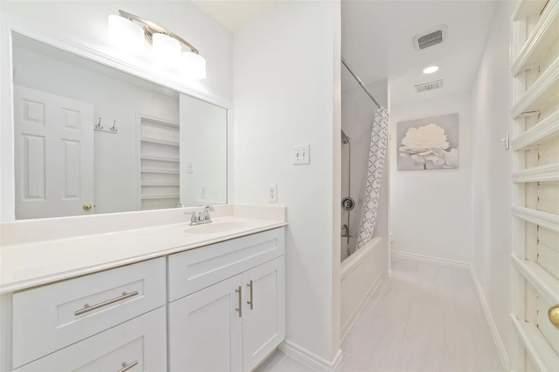 Photo of 3430 Shadowwalk Drive
