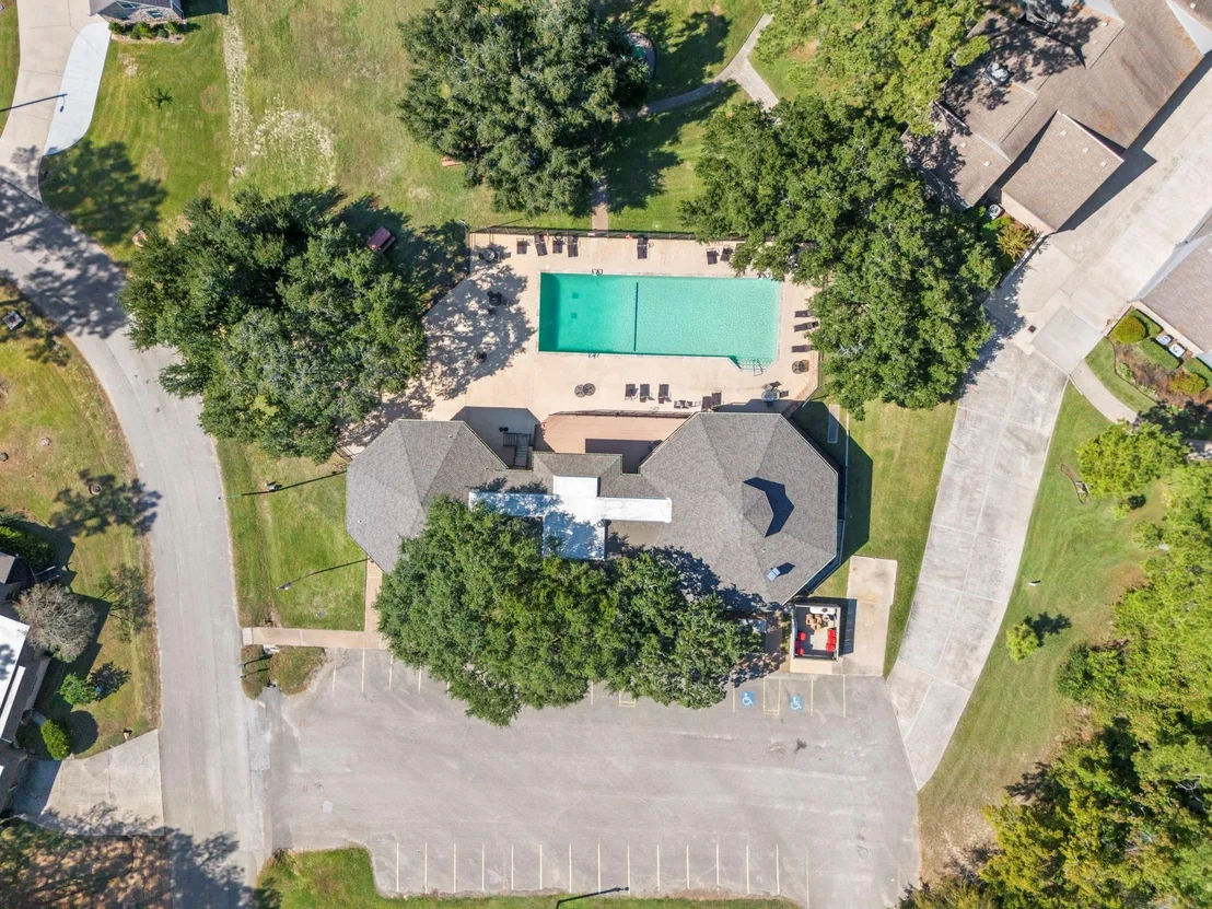 Photo of 15633 Corinthian Way