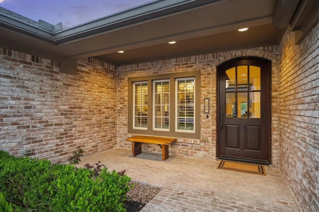 Photo of 426 Wycliffe Drive