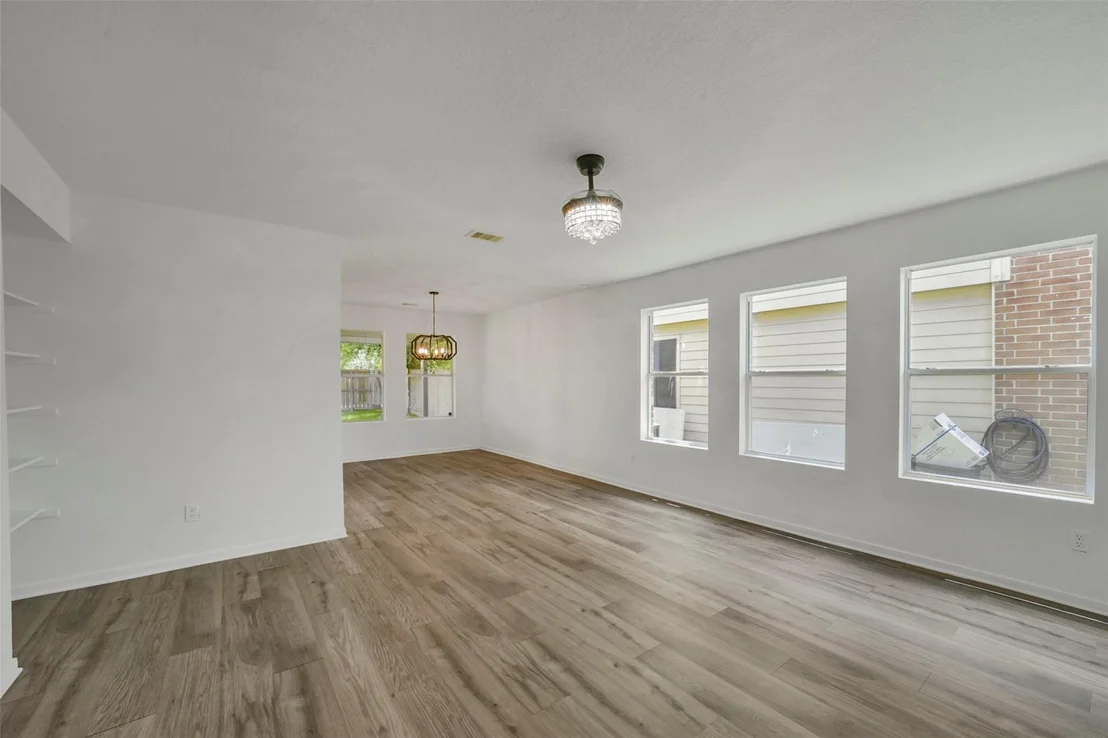 Photo of 2811 Packard Elm Street