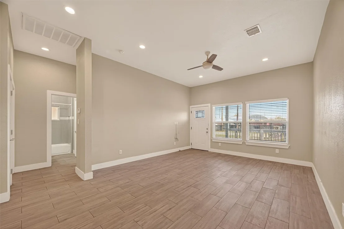 Photo of 920 Kellogg Street