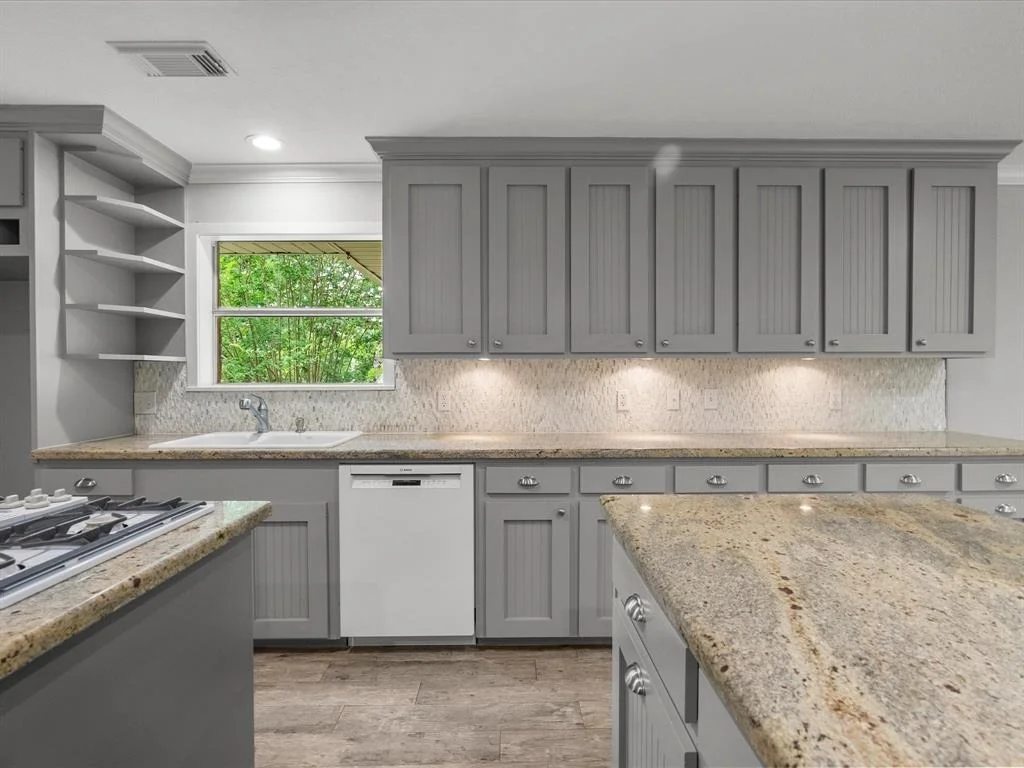 Photo of 5401 Palm Drive