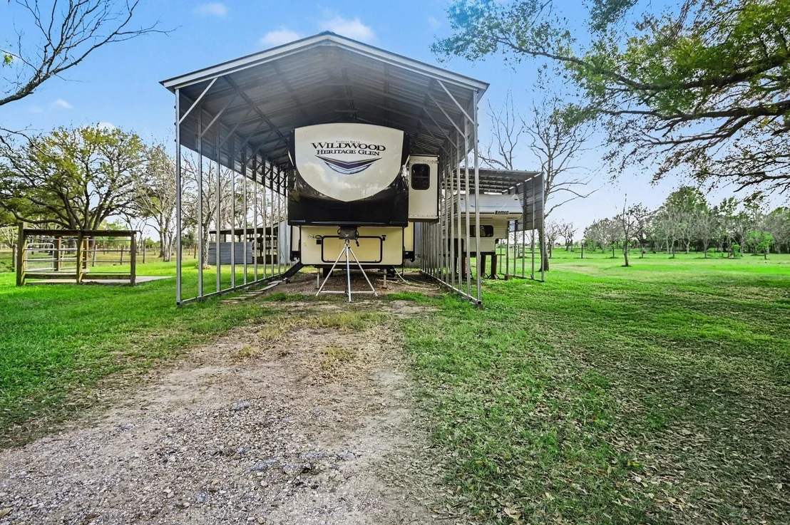 Photo of 21503 Pecan Bend Road