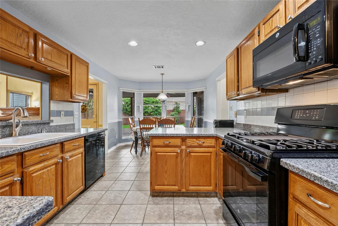 Photo of 1102 Juniper Canyon Lane