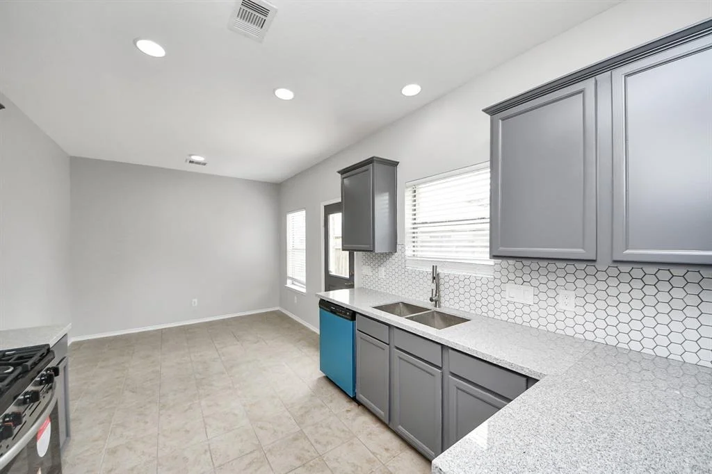 Photo of 10342 Whisper Bluff Drive