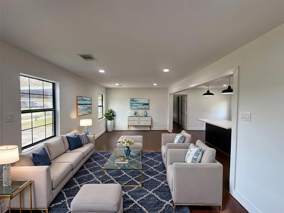 Photo of 241 Norview Drive