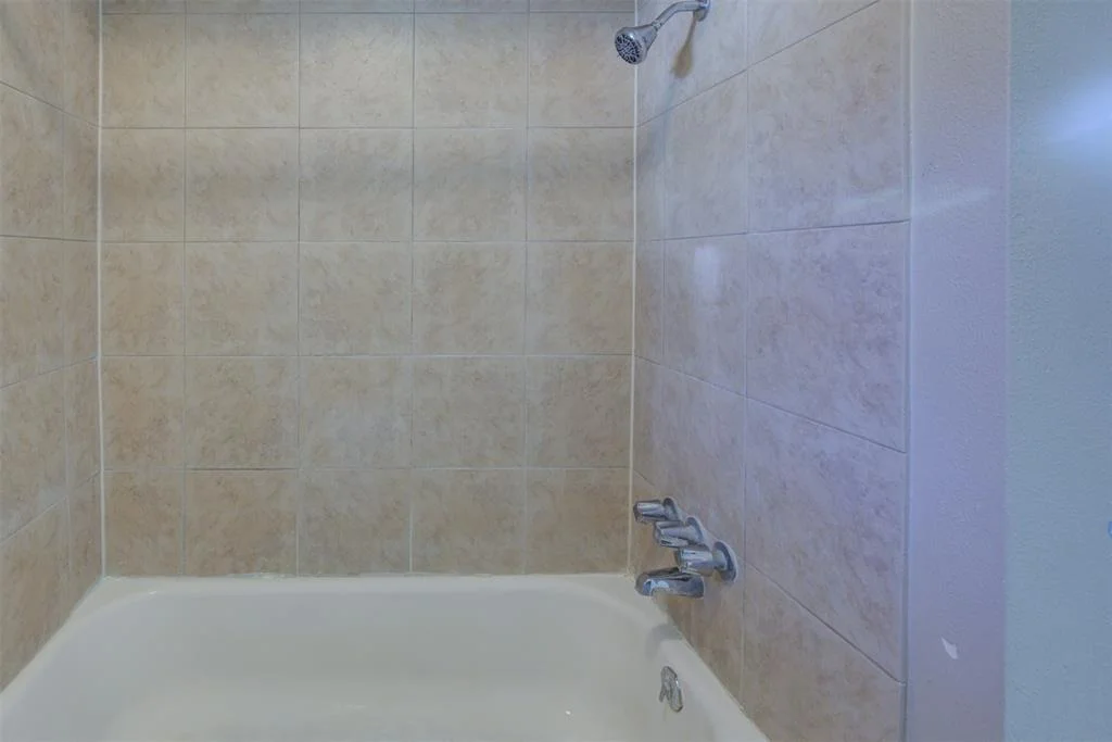 Photo of 17611 Loring Lane