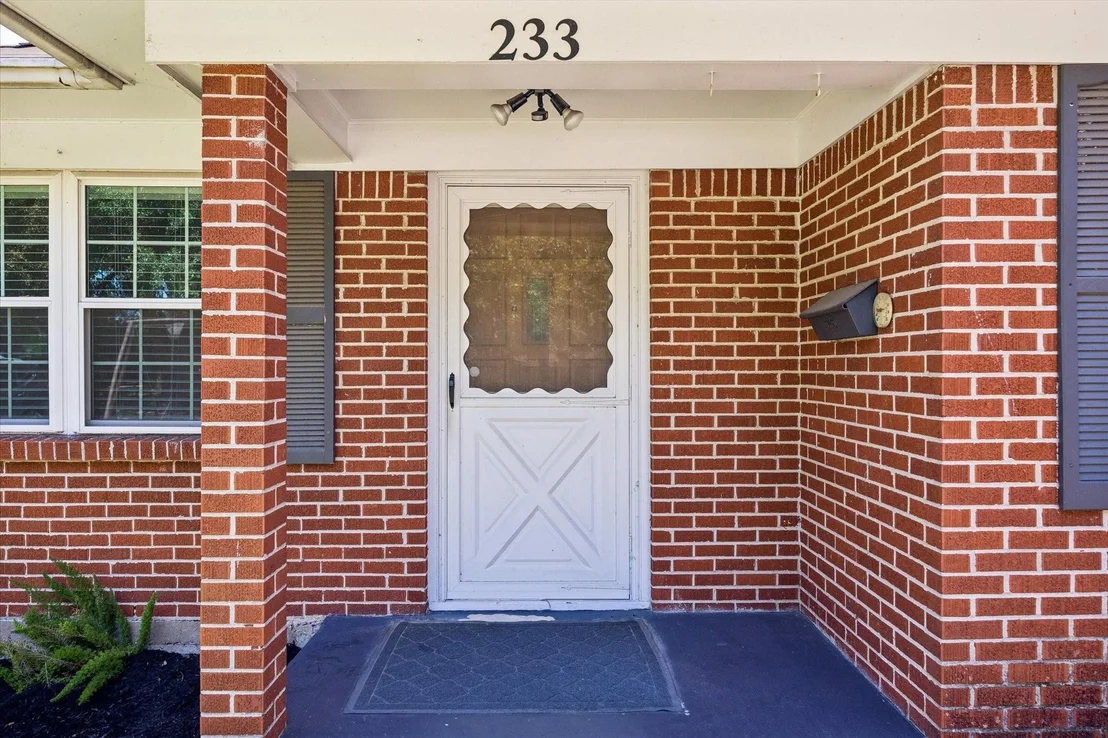 Photo of 233 W Obion Road
