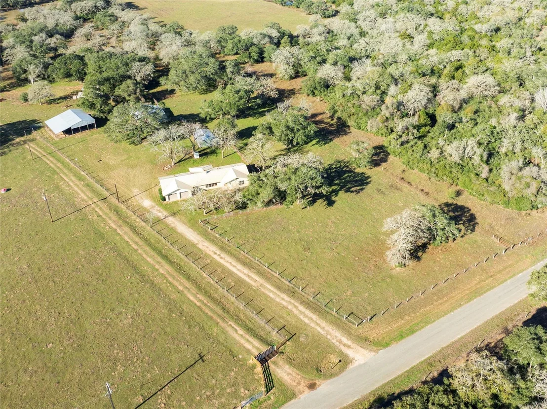 Photo of 1168 County Road 450