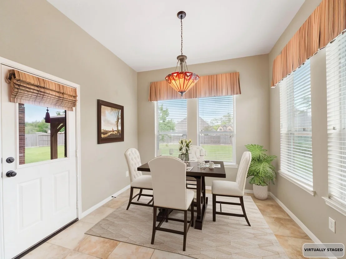 Photo of 22635 Pineleigh Court
