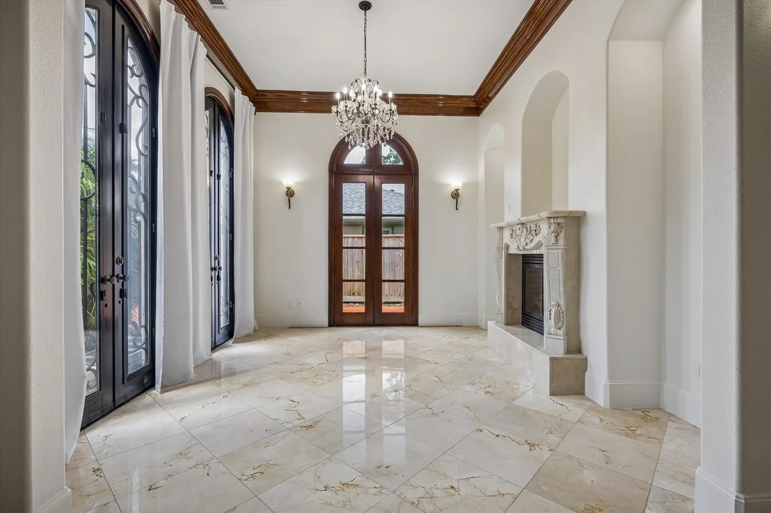 Photo of 8448 Westview Drive