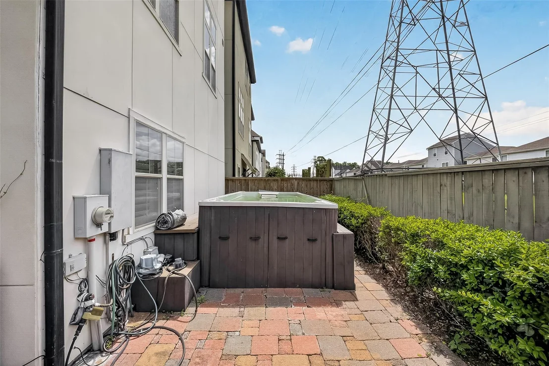 Photo of 10929 Upland Park