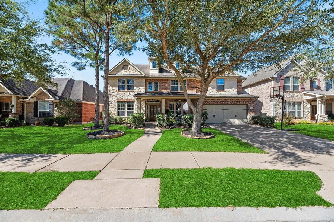 Photo of 6026 Emberwood Falls Drive
