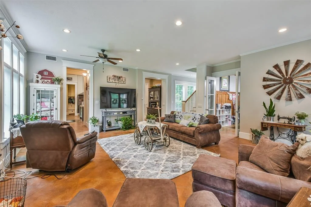 Photo of 9119 Sendera Drive