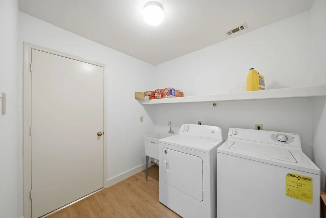 Photo of 135 E Wilde Yaupon