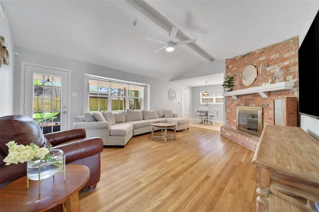 Photo of 1127 Curtin Street