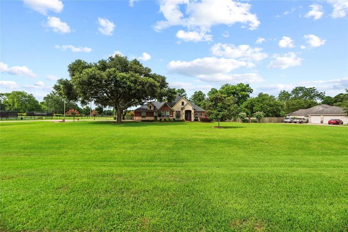 Photo of 32707 Westminster Drive