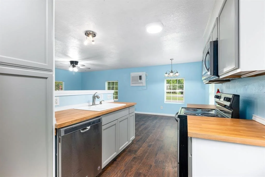 Photo of 28218 Autumn Lane