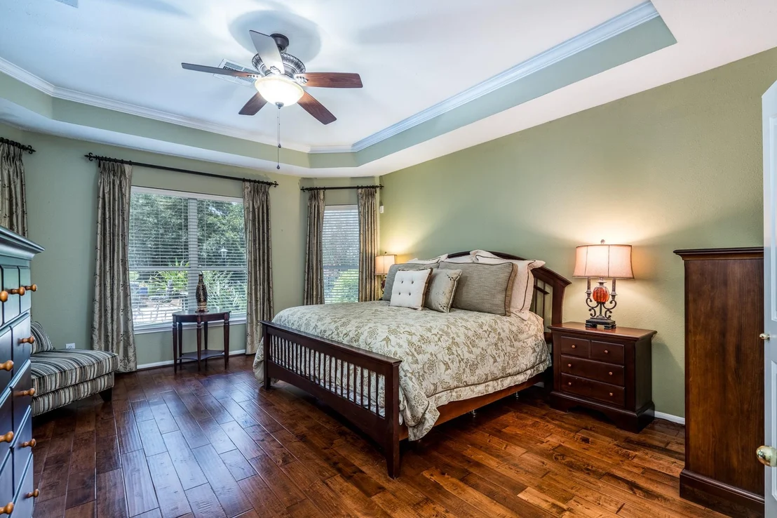 Photo of 15823 Lake Loop Drive