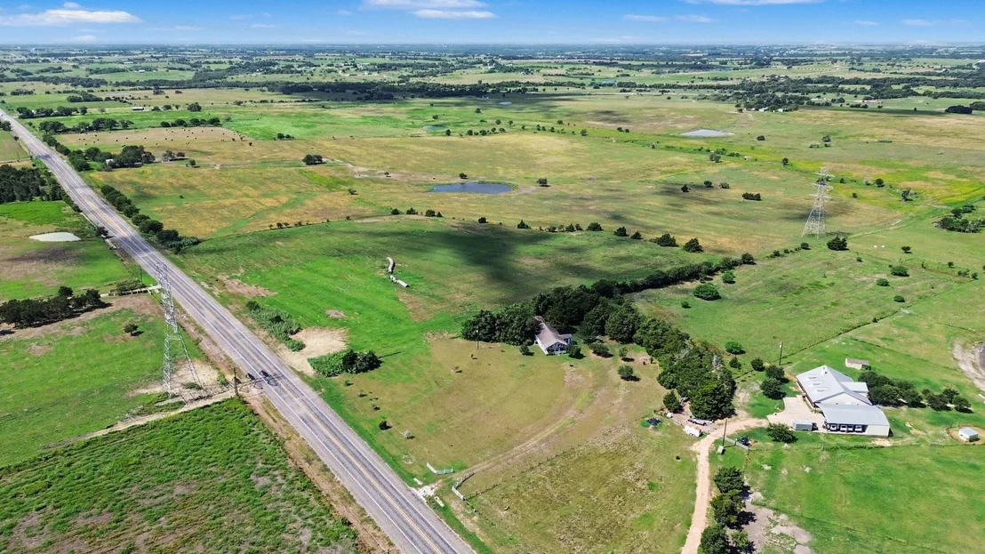 Photo of 7740 N Us Highway 77