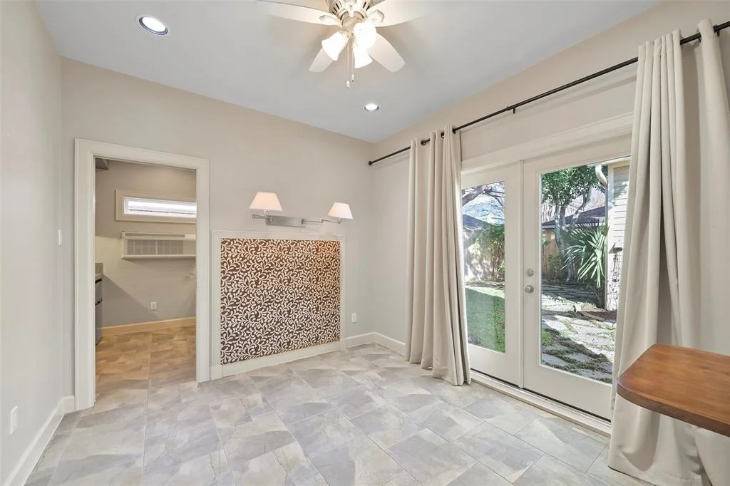 Photo of 3738 Blue Bonnet Boulevard