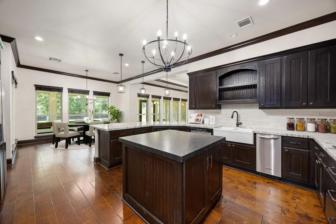 Photo of 8989 Stone Oak Drive