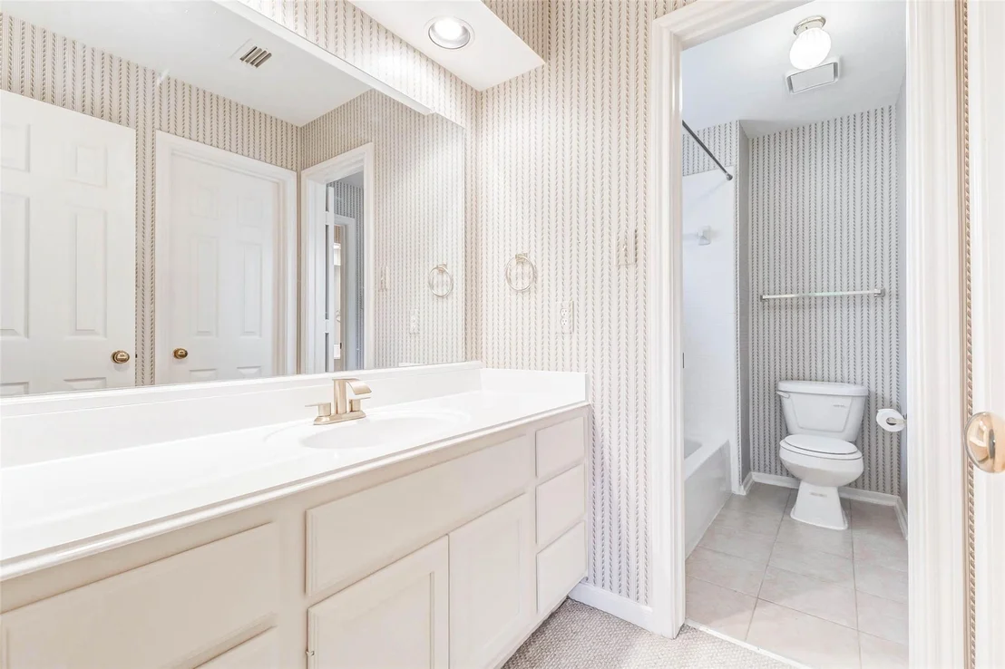 Photo of 4418 Bermuda Drive