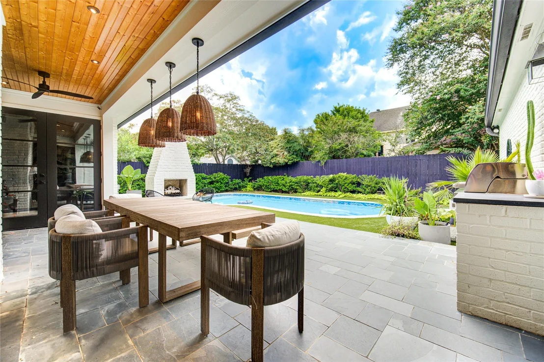 Photo of 1002 Daria Drive
