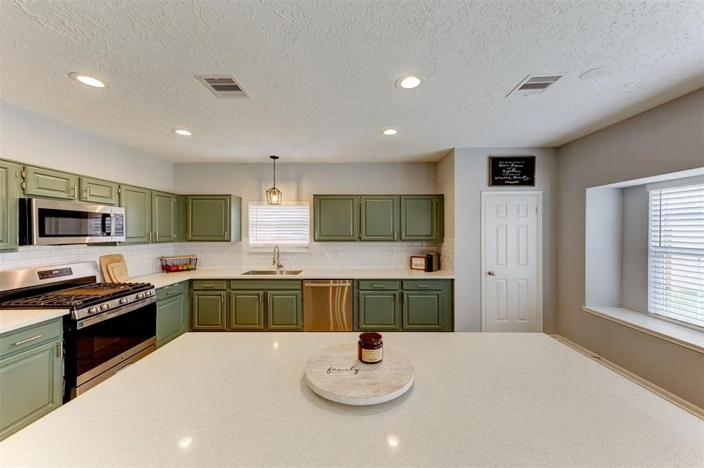 Photo of 1005 Glenview Drive