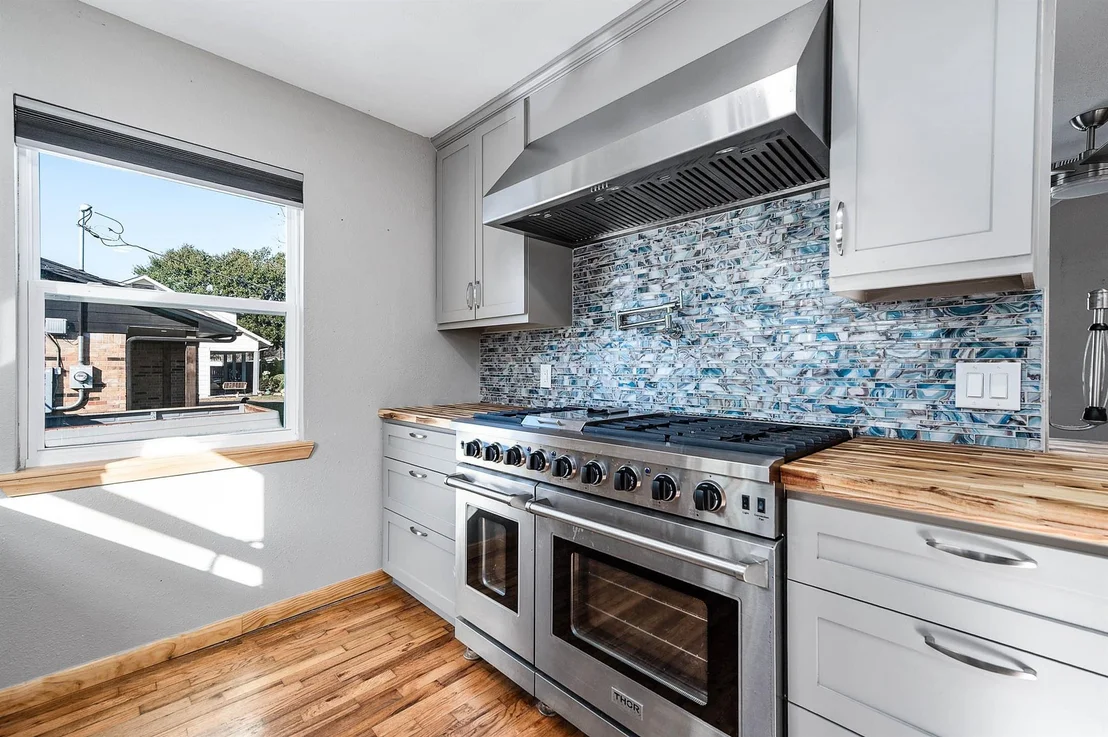 Photo of 2738 Lilac Street