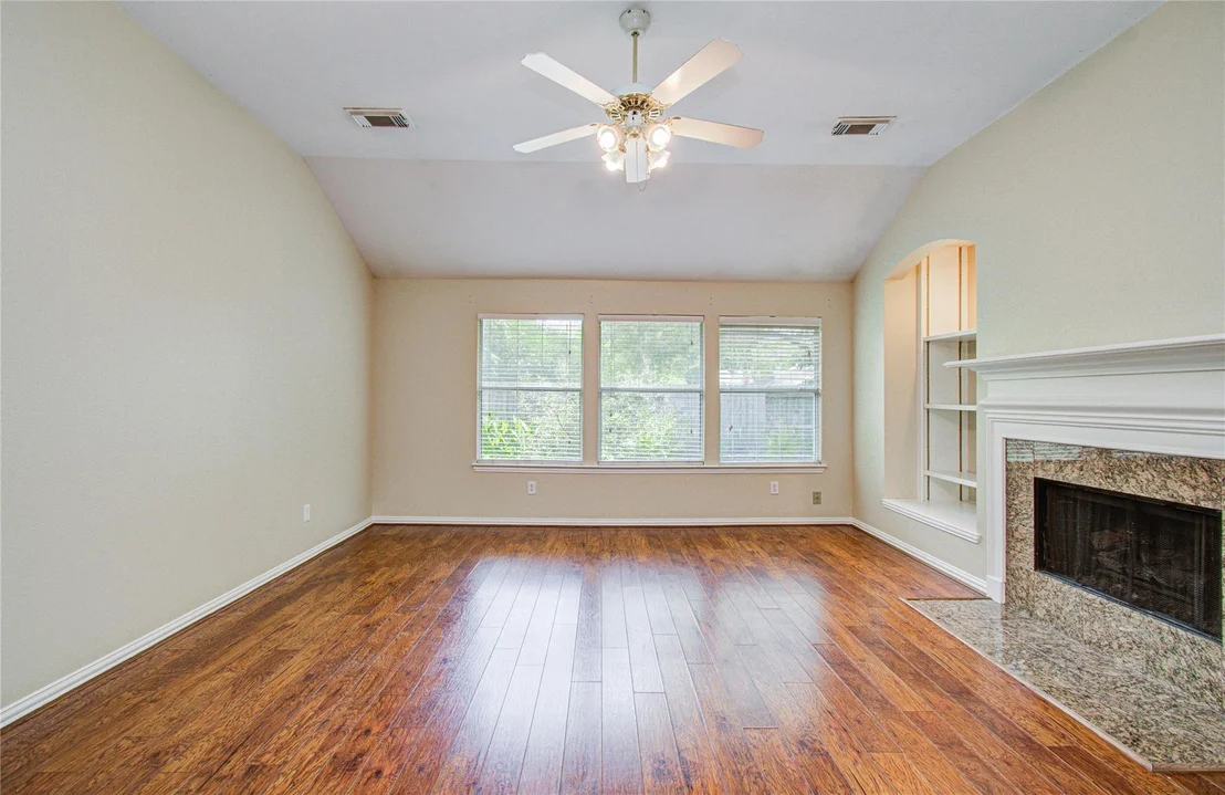 Photo of 18223 Heathridge Lane