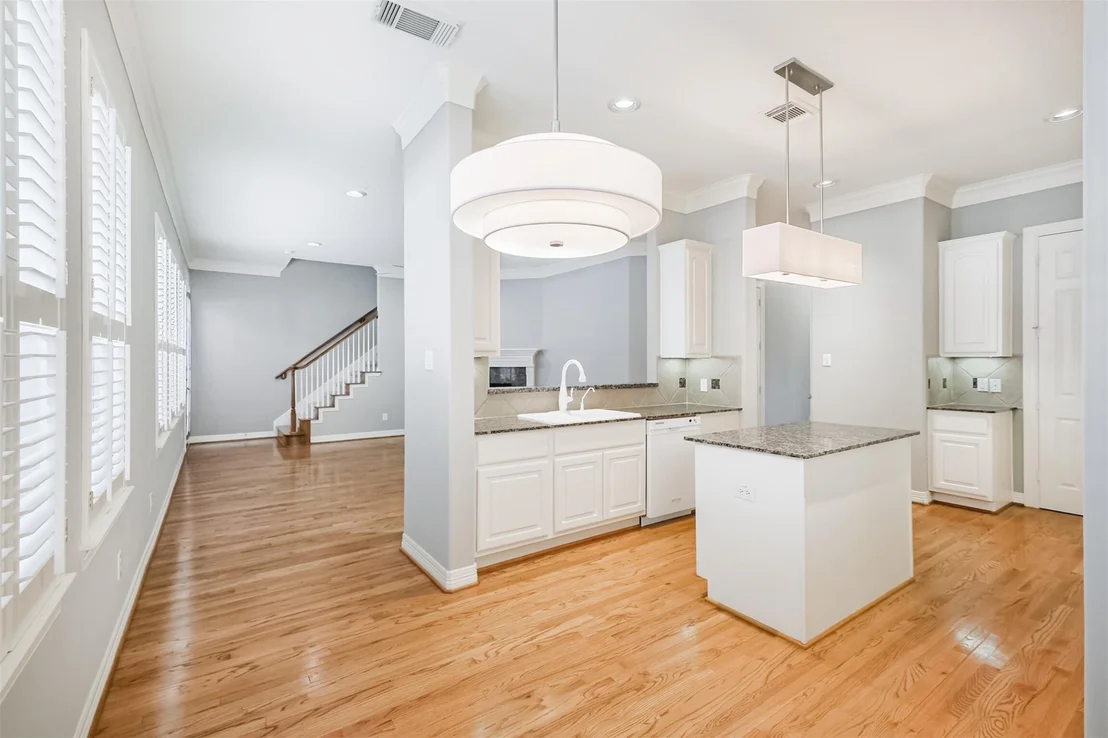 Photo of 1311 Shady Villa Pine