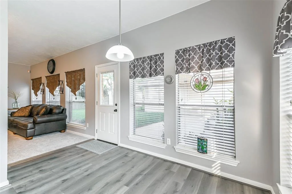 Photo of 4102 Lakepointe Forest Drive