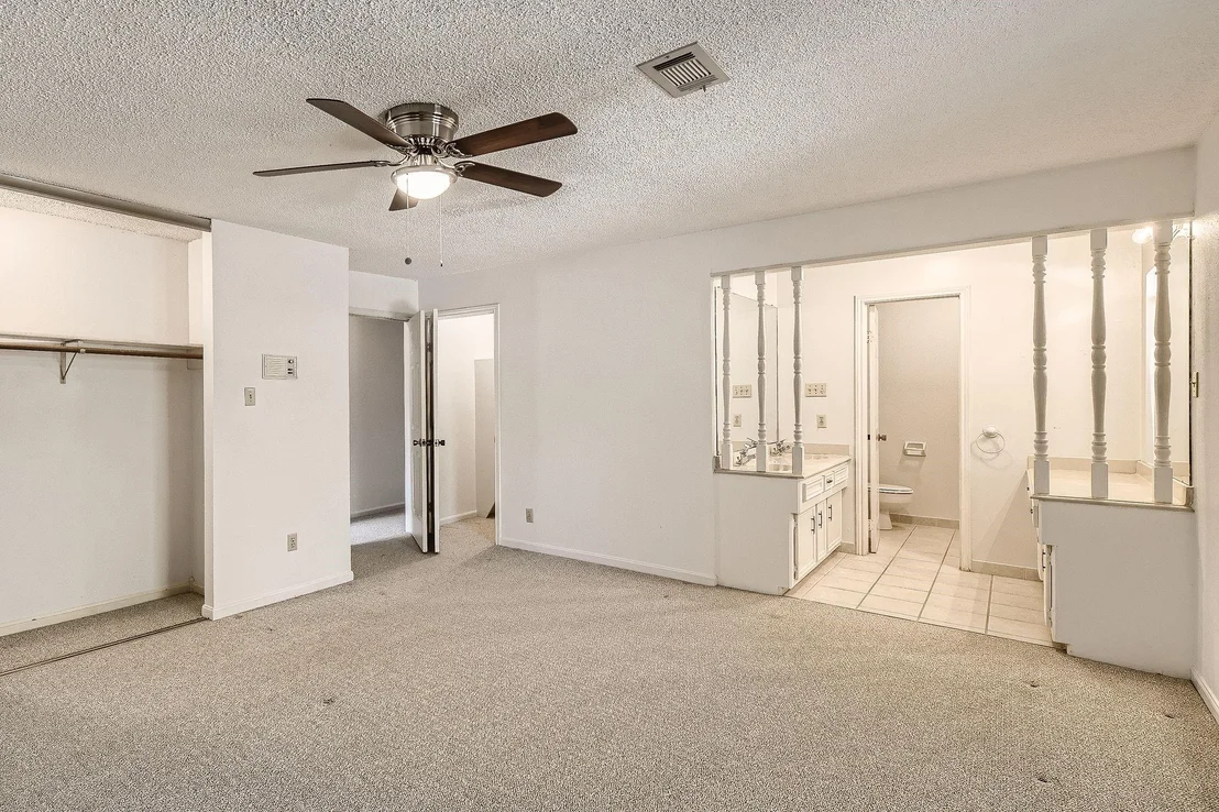 Photo of 19527 Enchanted Oaks Drive