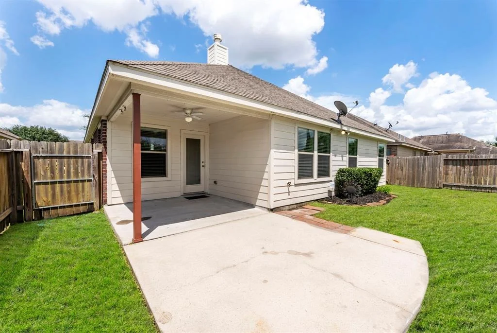 Photo of 28519 Lockeridge View Drive