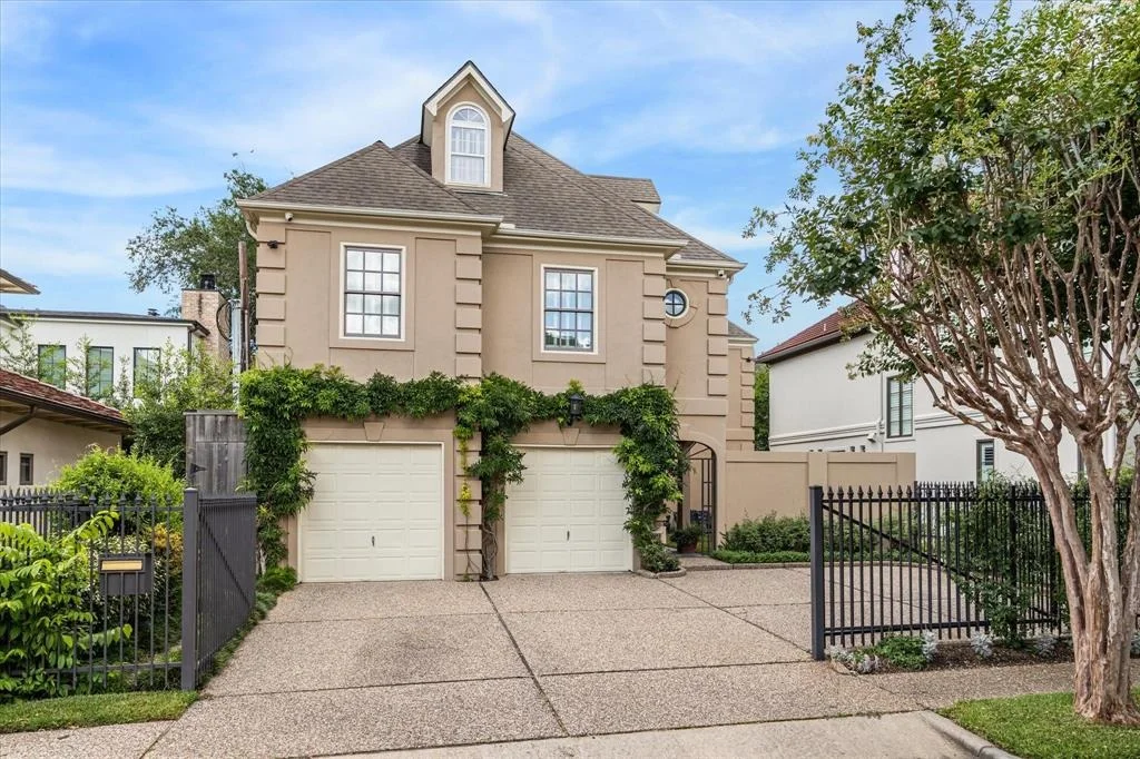 Photo of 2509 Westgate Drive