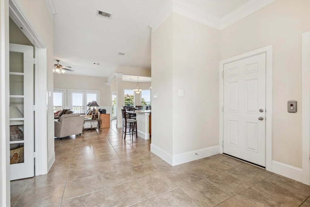 Photo of 18607 Upper Bay Road Road