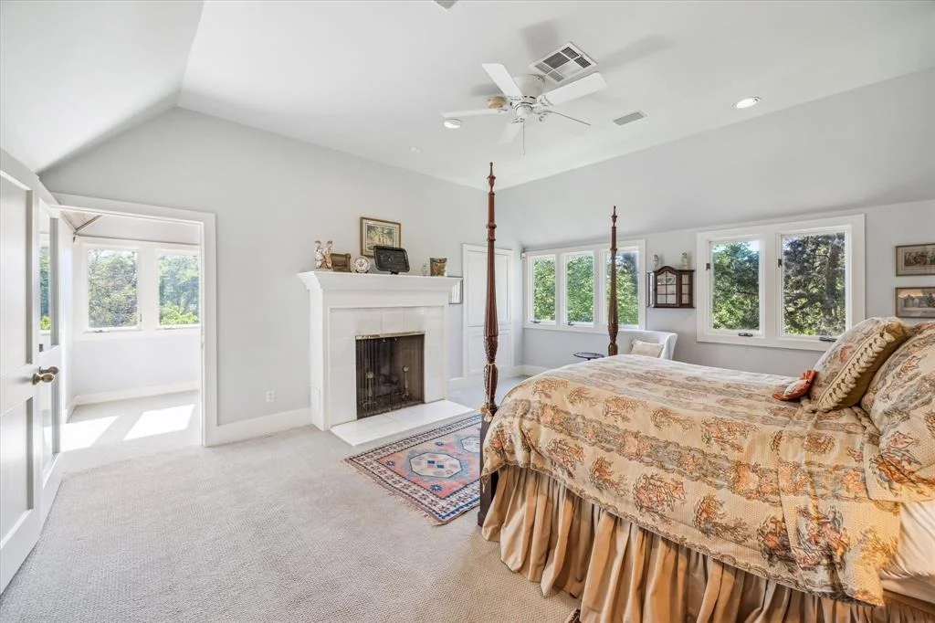 Photo of 15 River Circle