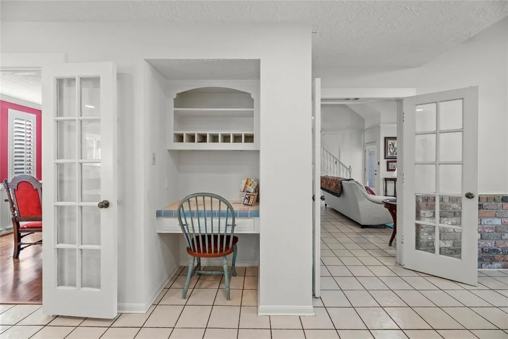 Photo of 922 Montview Drive
